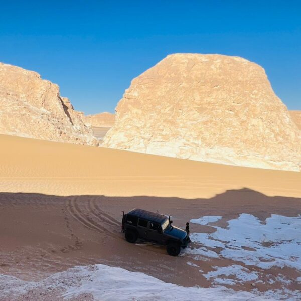 The Ultimate Al-Gara Cave Expedition: 4-Day Western Desert Safari