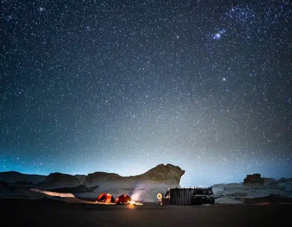 The Grand Sahara: 3 Day White Desert and Black Desert Tour