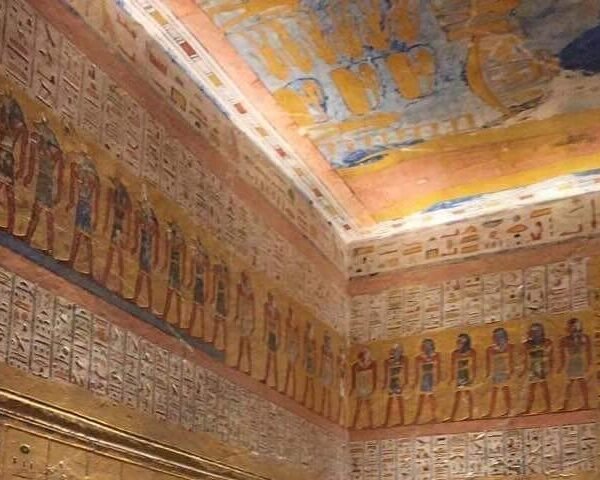 Luxor: West & East Banks & Tut's Tomb Private Full-Day Tour